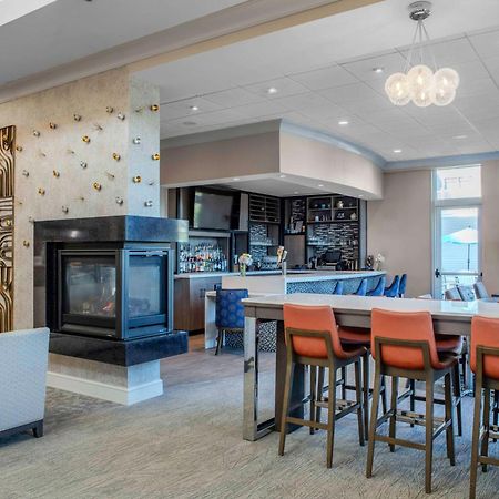 Hilton Garden Inn Freeport Downtown Exterior photo